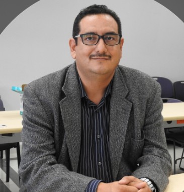 Dr. Roberto Godinez López